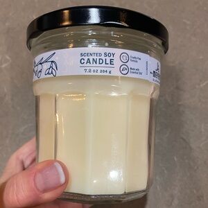 Mrs. Meyers Snowdrop Soy Candle